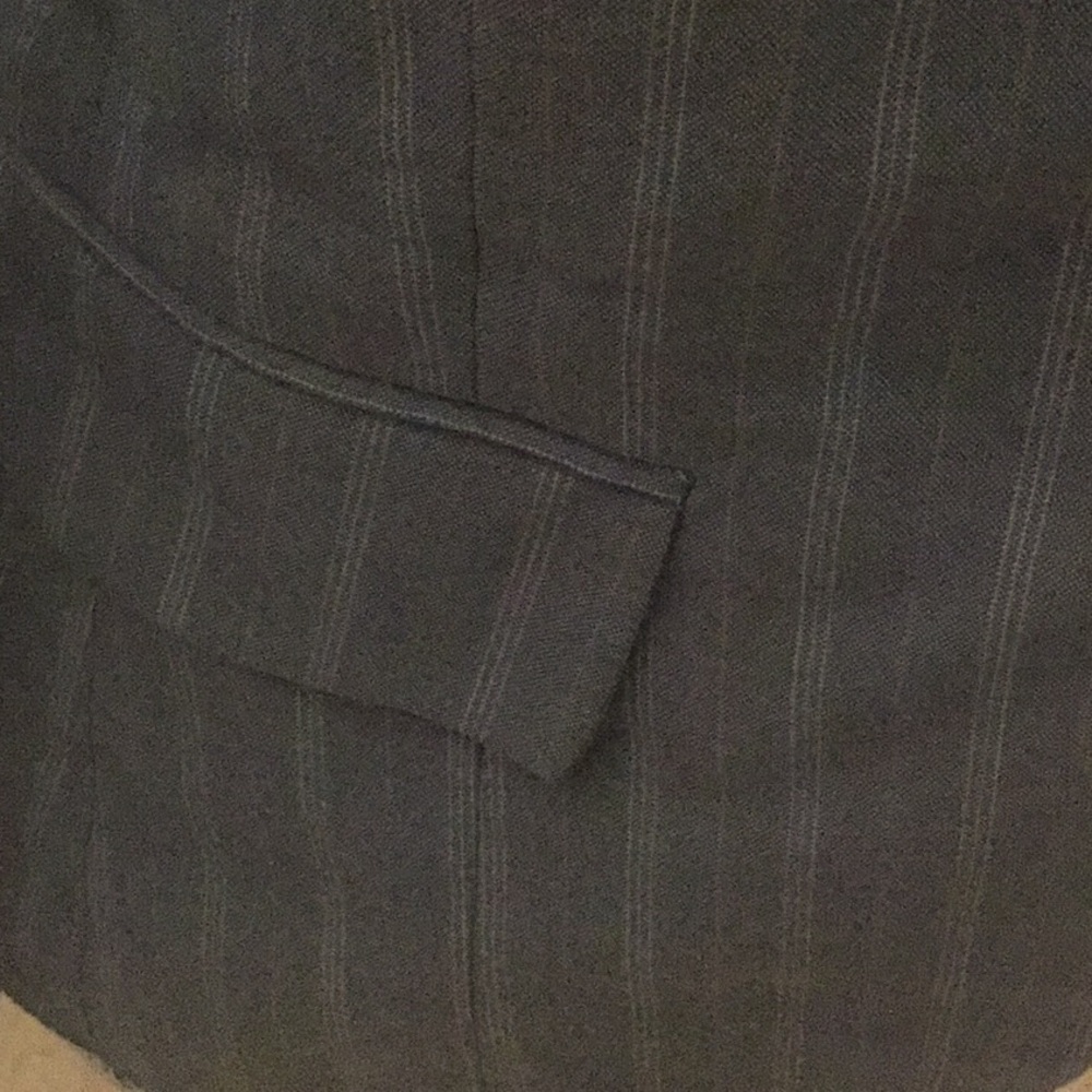 Blazer - Picture 2 of 4
